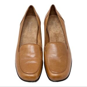 M Patrick Women’s “Kirin" Tan Leather Loafer Slip on Style Heels Size 10 M